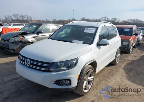 2016 Volkswagen Tiguan R-Line z USA, uszkodzony, nr VIN WVGAV7AX0GW036106